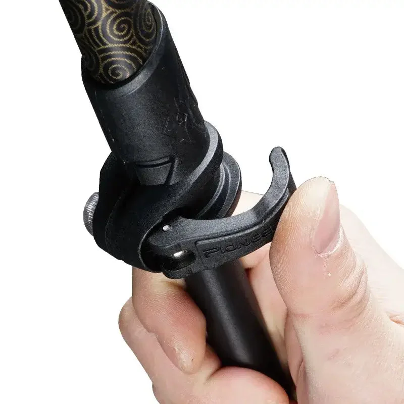 Canne de marche ajustable en action